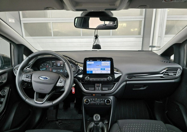 Ford Focus cena 51900 przebieg: 83400, rok produkcji 2020 z Legionowo małe 137